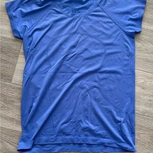 lululemon athletica Blue Short Sleeve Tee